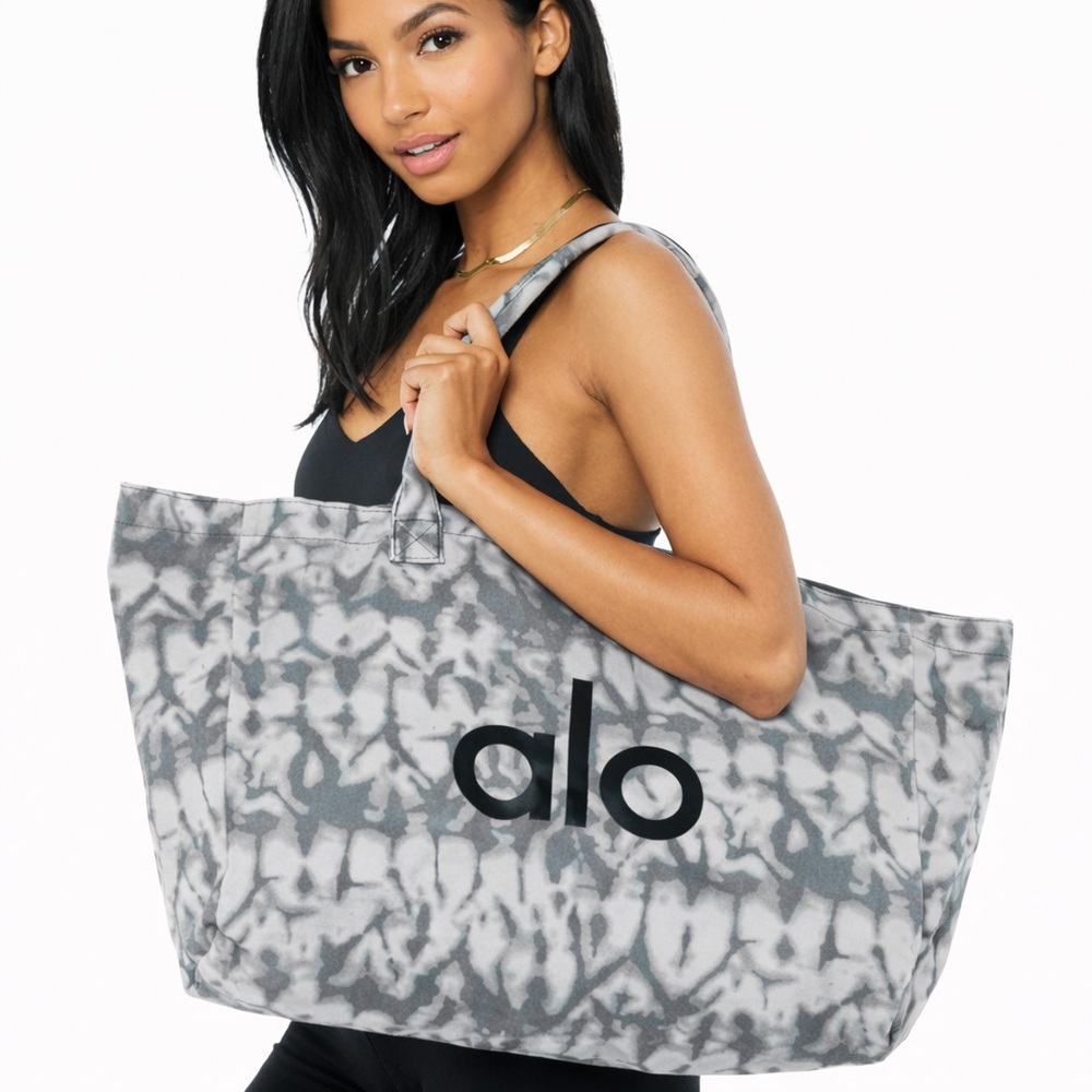 FINAL PRICE! Alo Yoga Oversized Iconic Shopper Tote Bag in Gray 100%  Cotton Bag - Picture 2 of 11